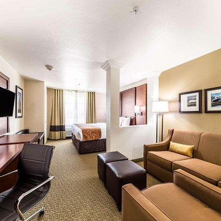 Comfort Suites Grand Prairie - Arlington North Zewnętrze zdjęcie