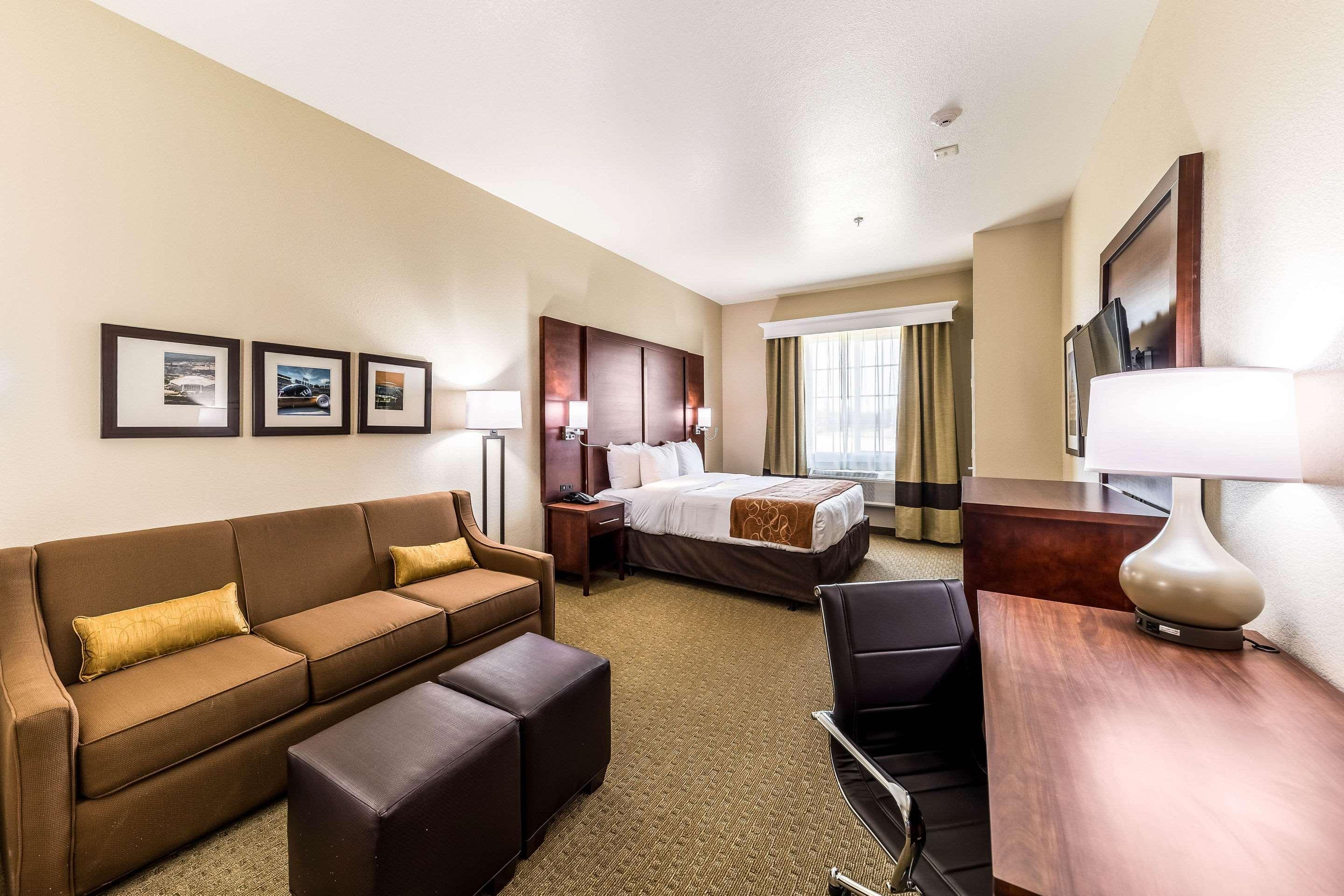 Comfort Suites Grand Prairie - Arlington North Zewnętrze zdjęcie