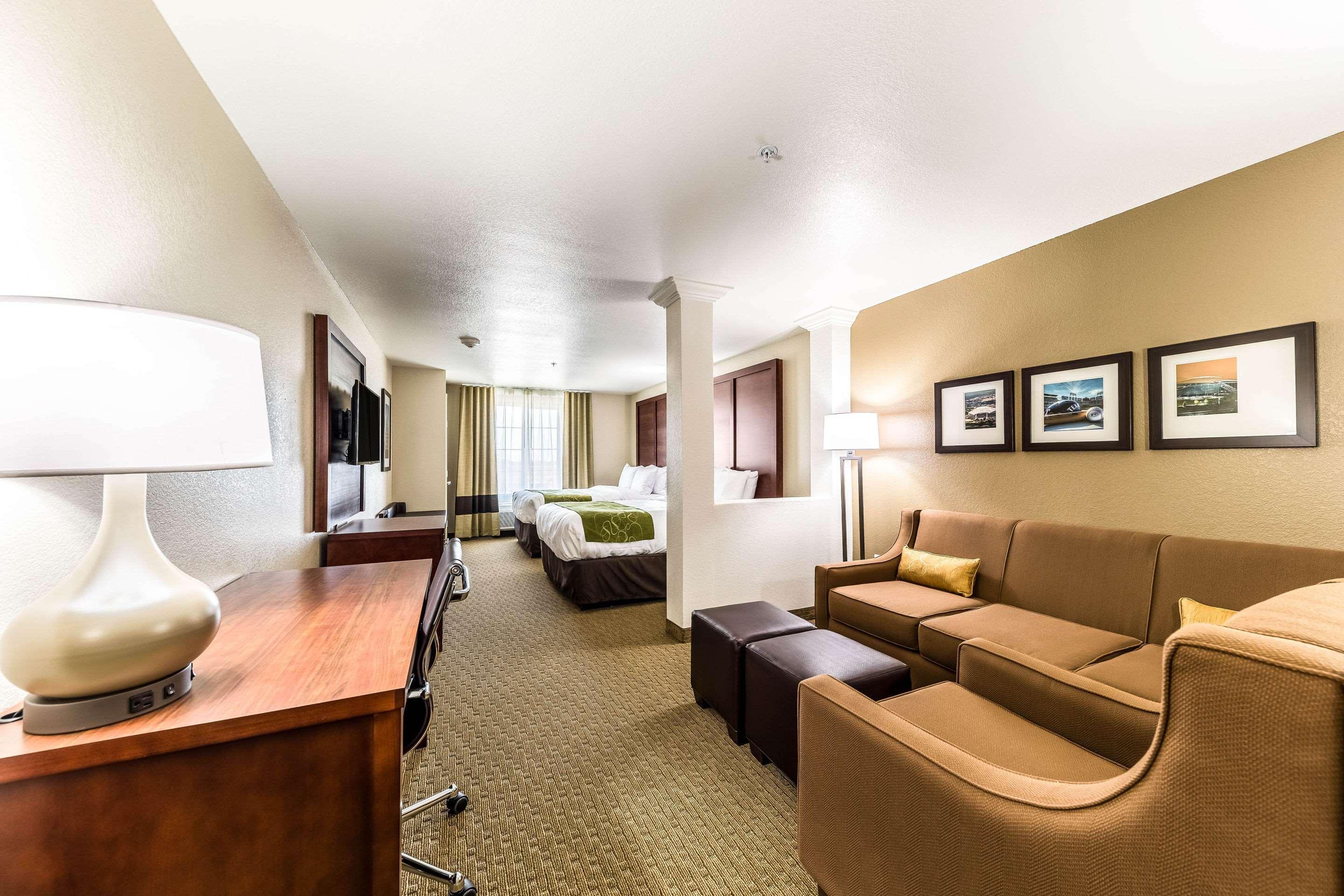 Comfort Suites Grand Prairie - Arlington North Zewnętrze zdjęcie