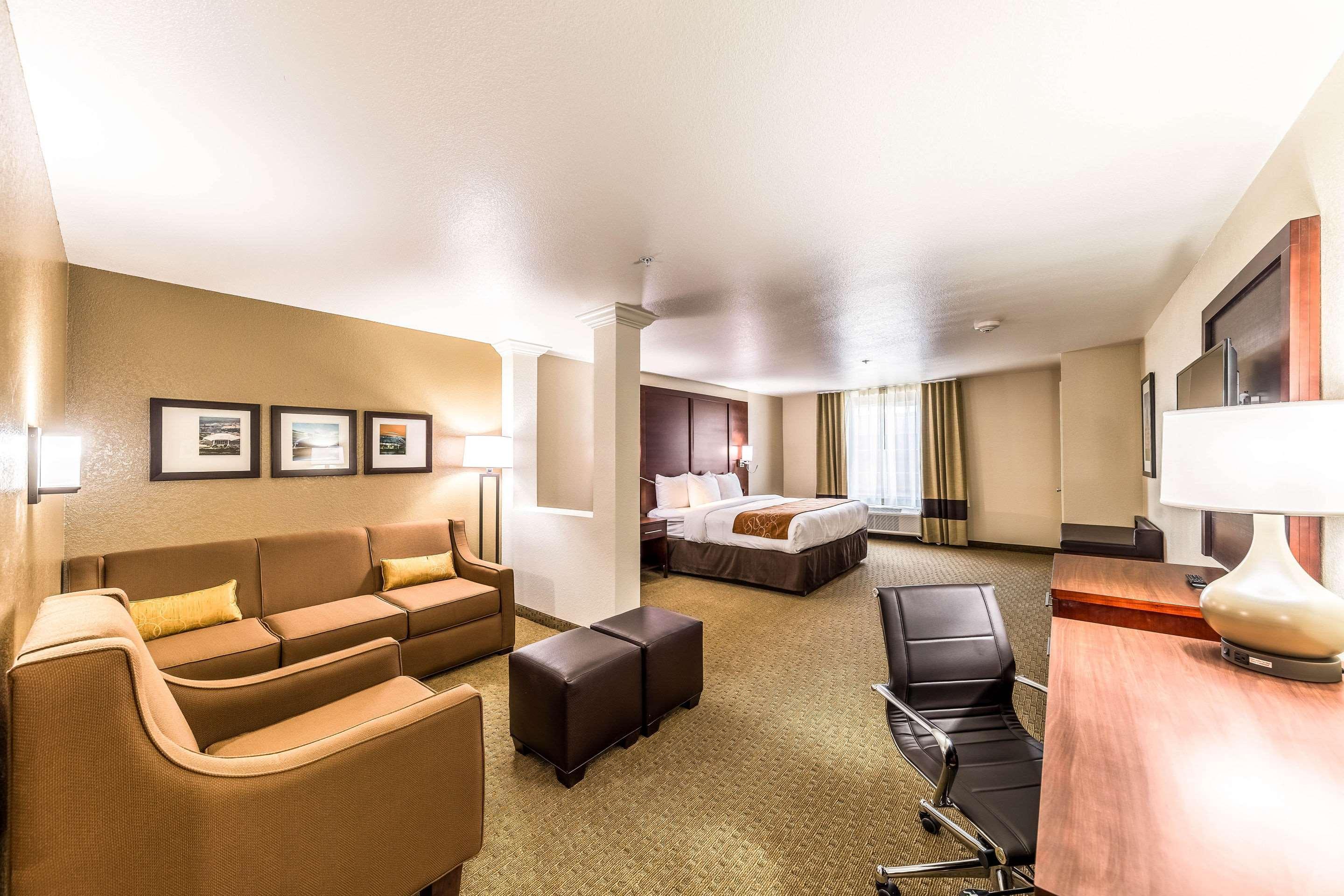 Comfort Suites Grand Prairie - Arlington North Zewnętrze zdjęcie