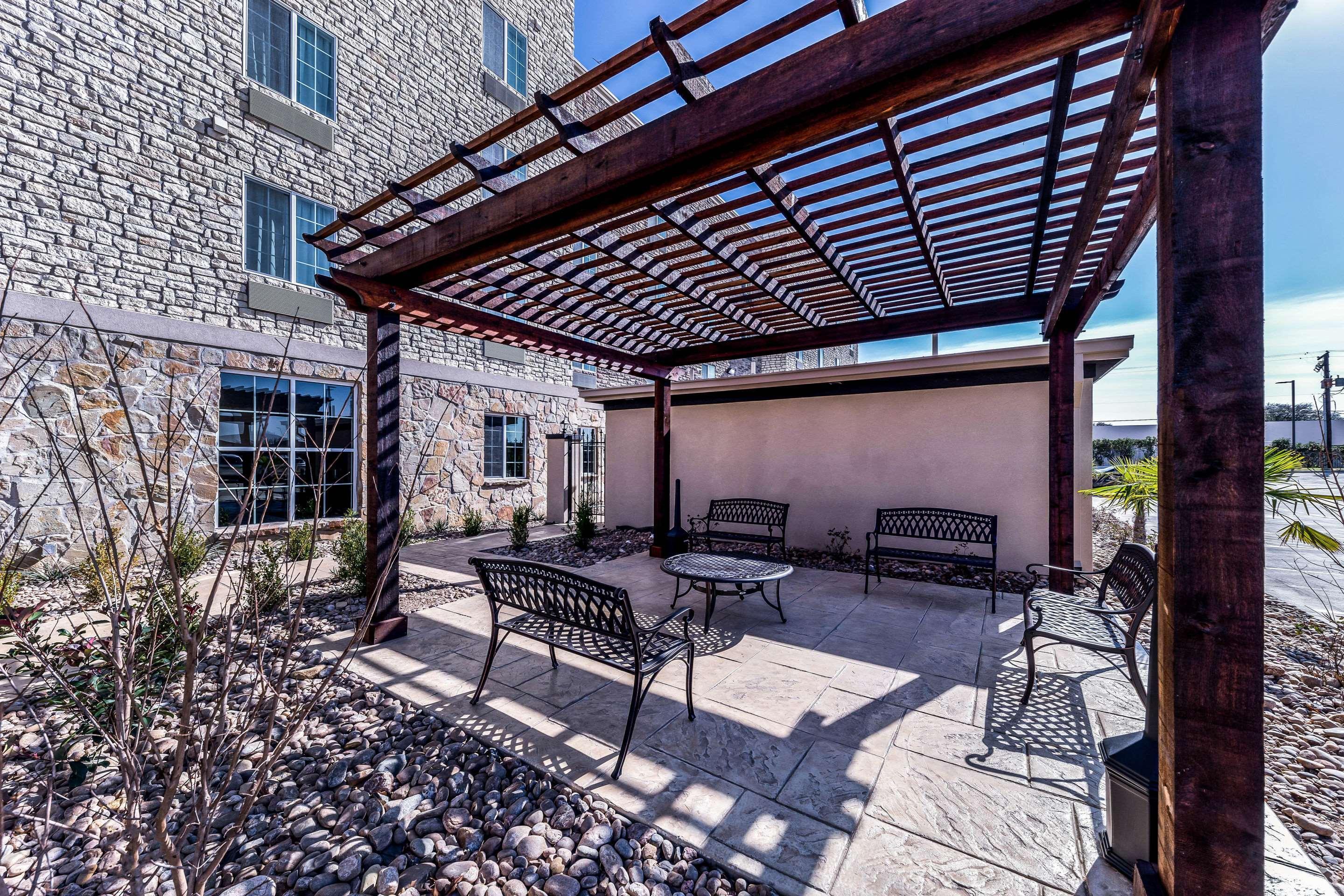Comfort Suites Grand Prairie - Arlington North Zewnętrze zdjęcie